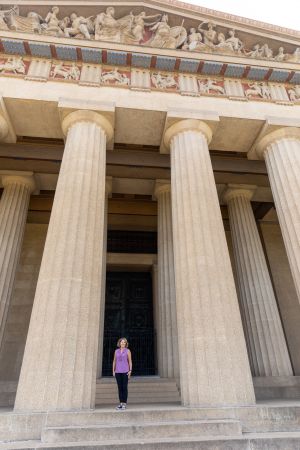 Nashville Parthenon Deb selfie